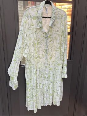 torrid  Belle isle White and Light Green Floral Mini Dress Nwt